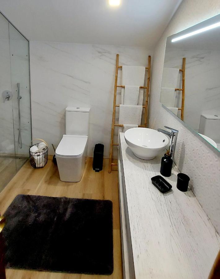 "Campello Beachside Duplex, Coastal Escape, Only 50 Meters From Sea" El Campello Luaran gambar