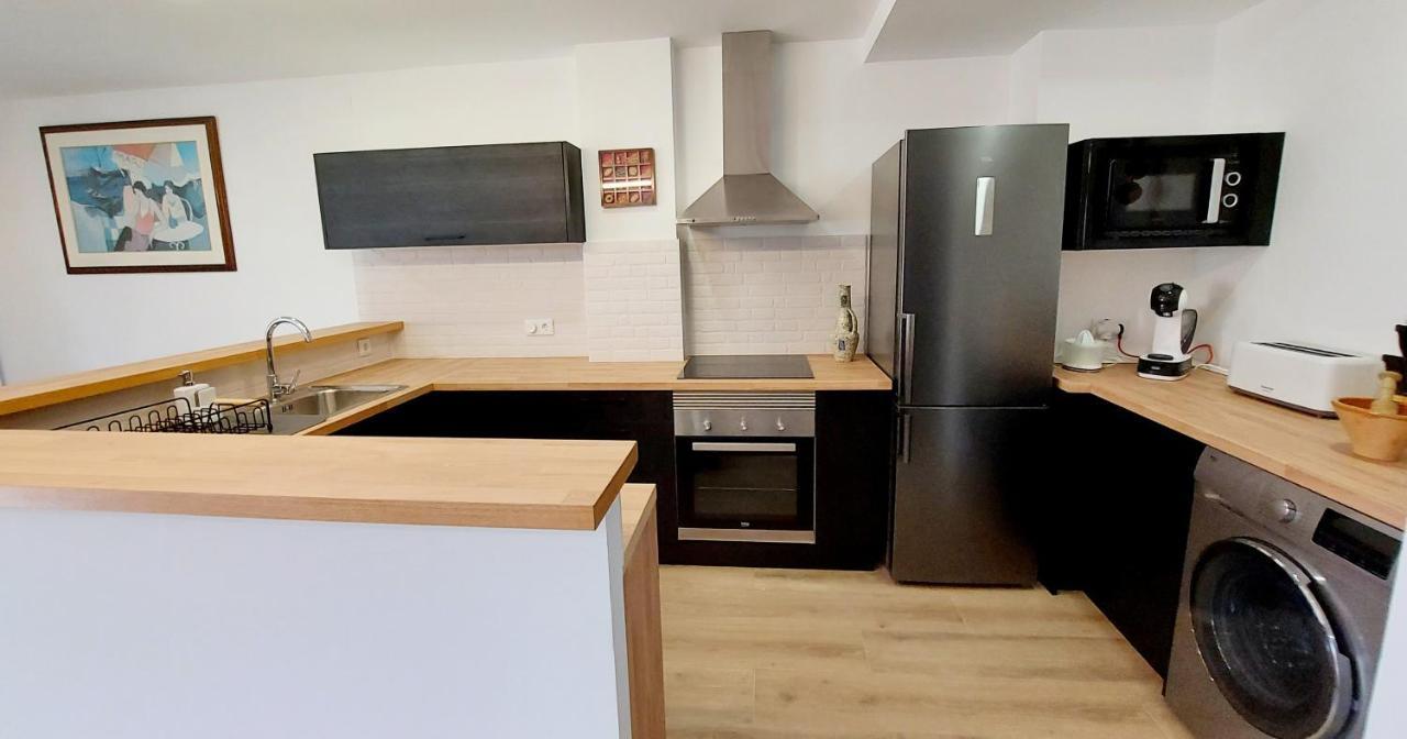 "Campello Beachside Duplex, Coastal Escape, Only 50 Meters From Sea" El Campello Luaran gambar