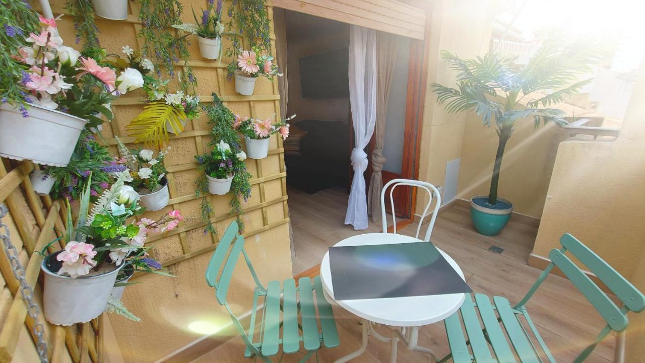 "Campello Beachside Duplex, Coastal Escape, Only 50 Meters From Sea" El Campello Luaran gambar